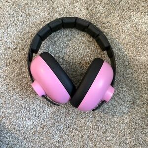 Baby Ear Protection for Babies and Toddlers 3+ months Pink NEW